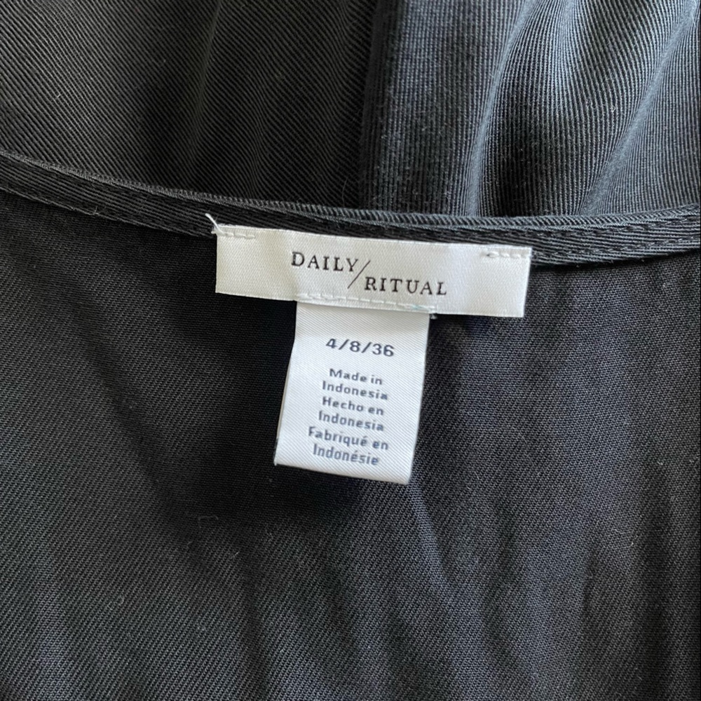 Daily Ritual Tensel Romper - Picture 4 of 4